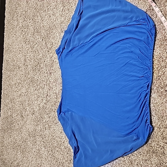 STUNNING BEBE BLUE BUTTERFLY STRETCHY TOP - Picture 8 of 8